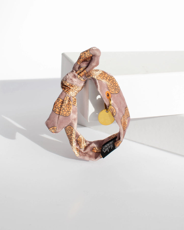 Necktie – Beurre de cacahuète