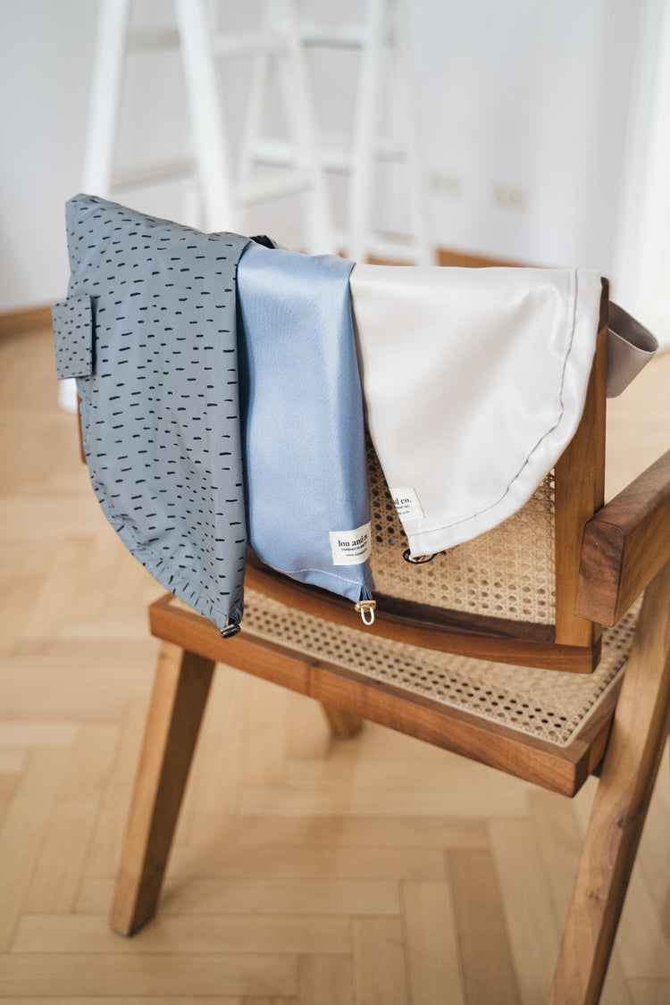 different color of lou and co waterproof coat