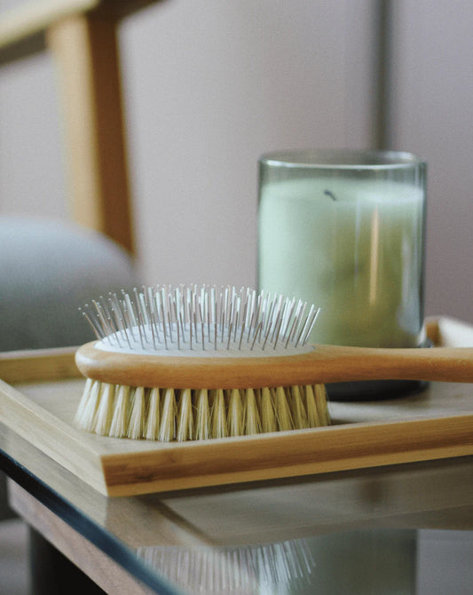 Brush for medium to long hair