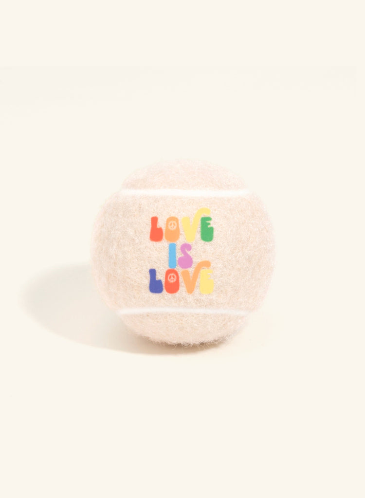 Balle de Tennis – Love is Love